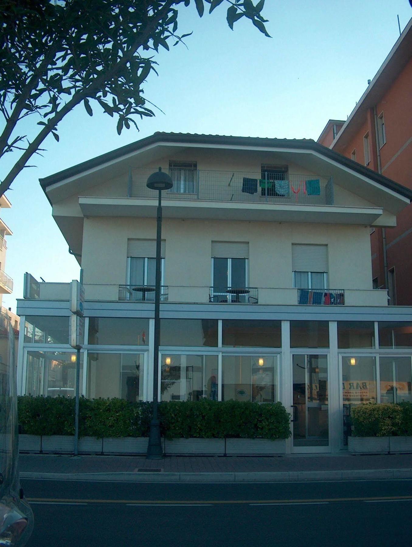 Hotel Trevi Беллария-Иджеа-Марина Экстерьер фото