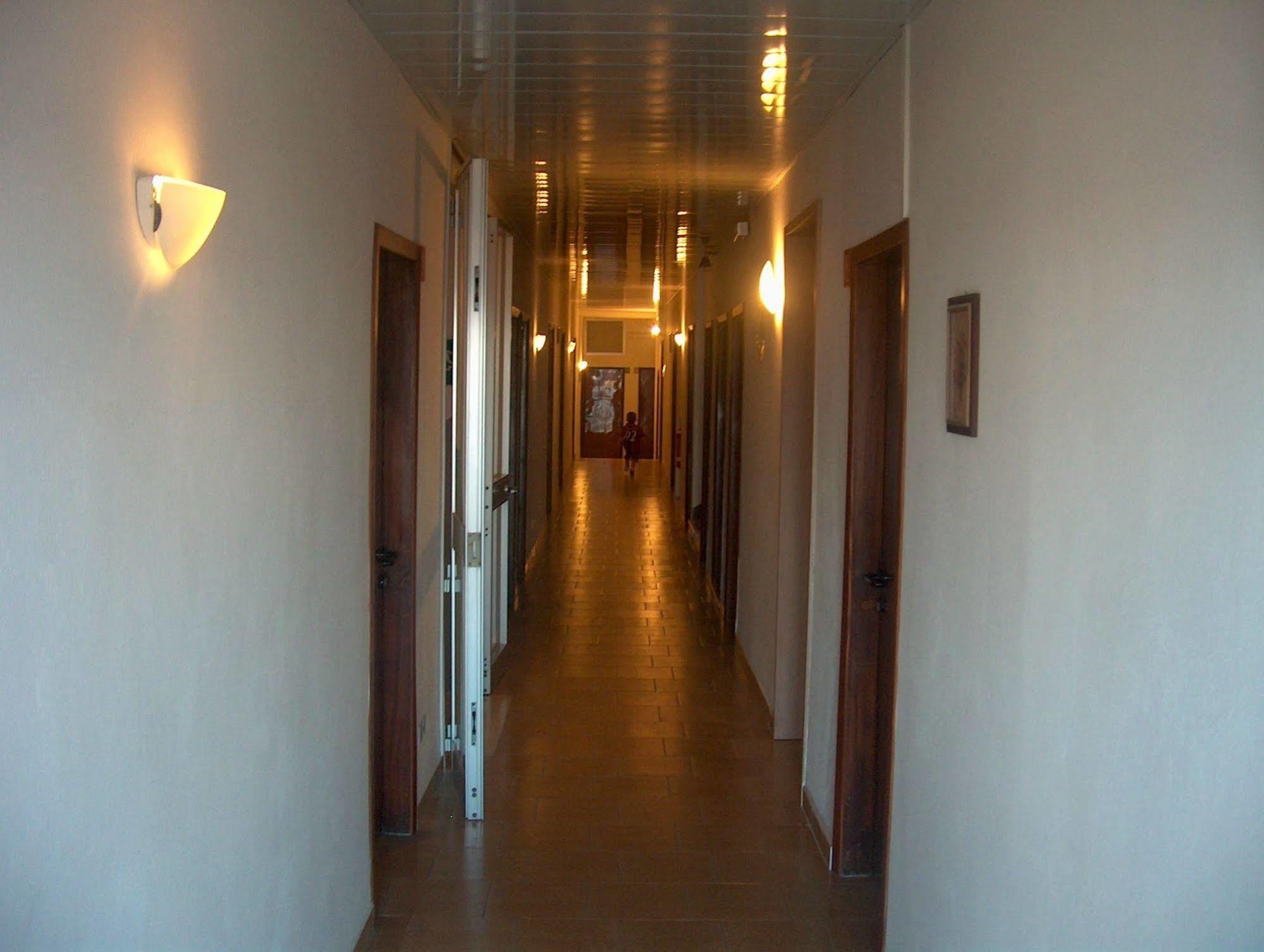 Hotel Trevi Беллария-Иджеа-Марина Экстерьер фото